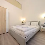 Apartman Rumbach 12 *