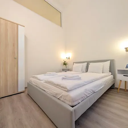 Appartement Rumbach 12 *